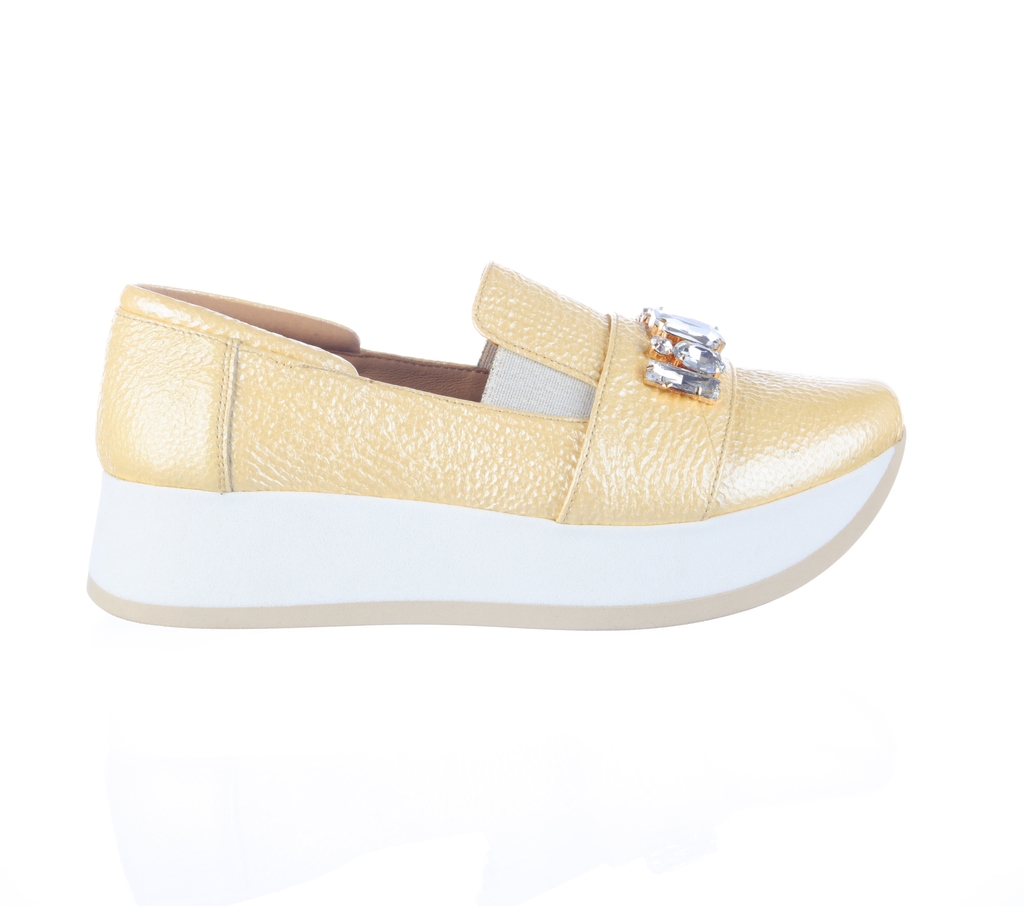 olivia slip on mk